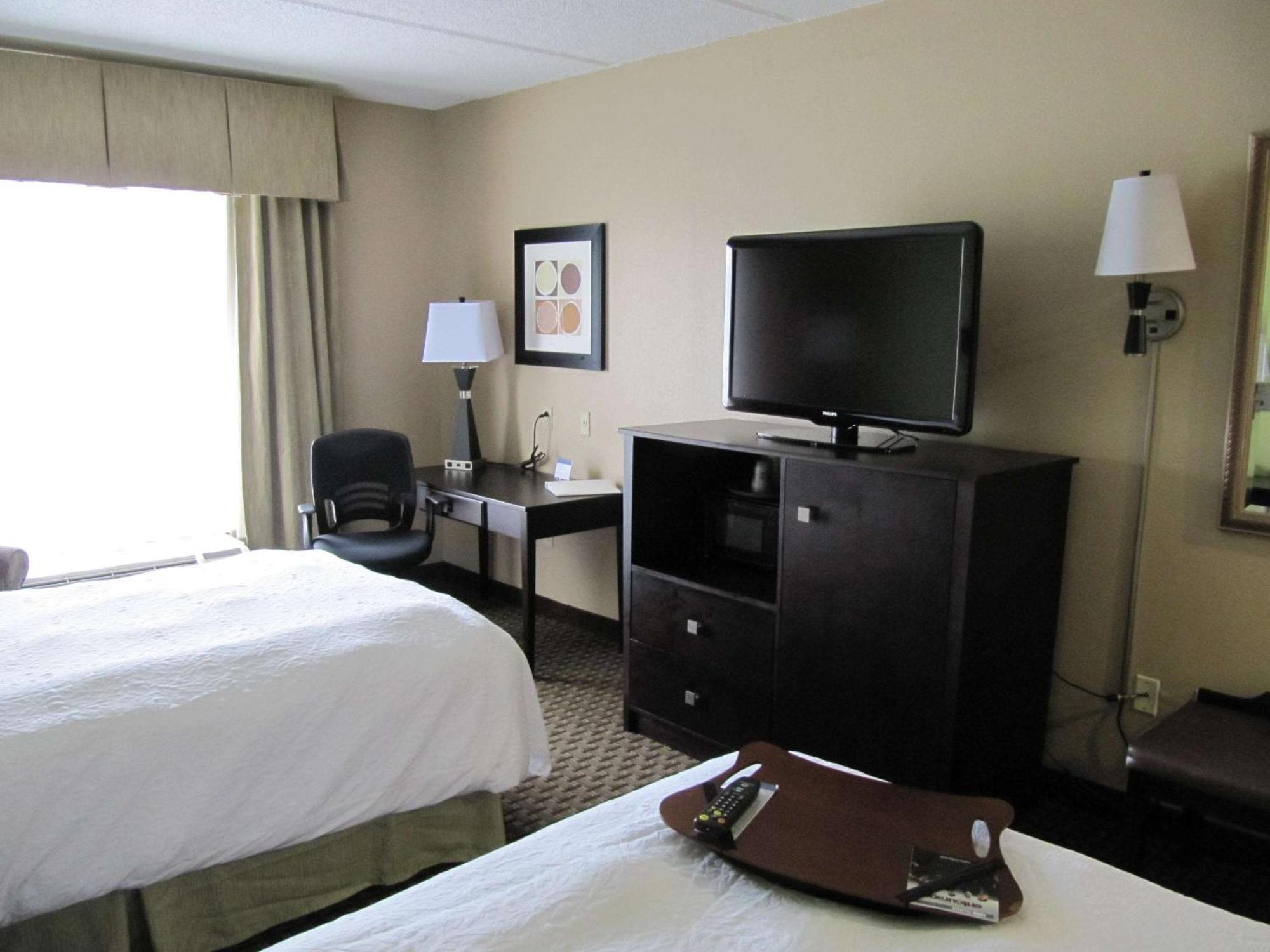 Hampton Inn Lindale/Tyler Екстериор снимка