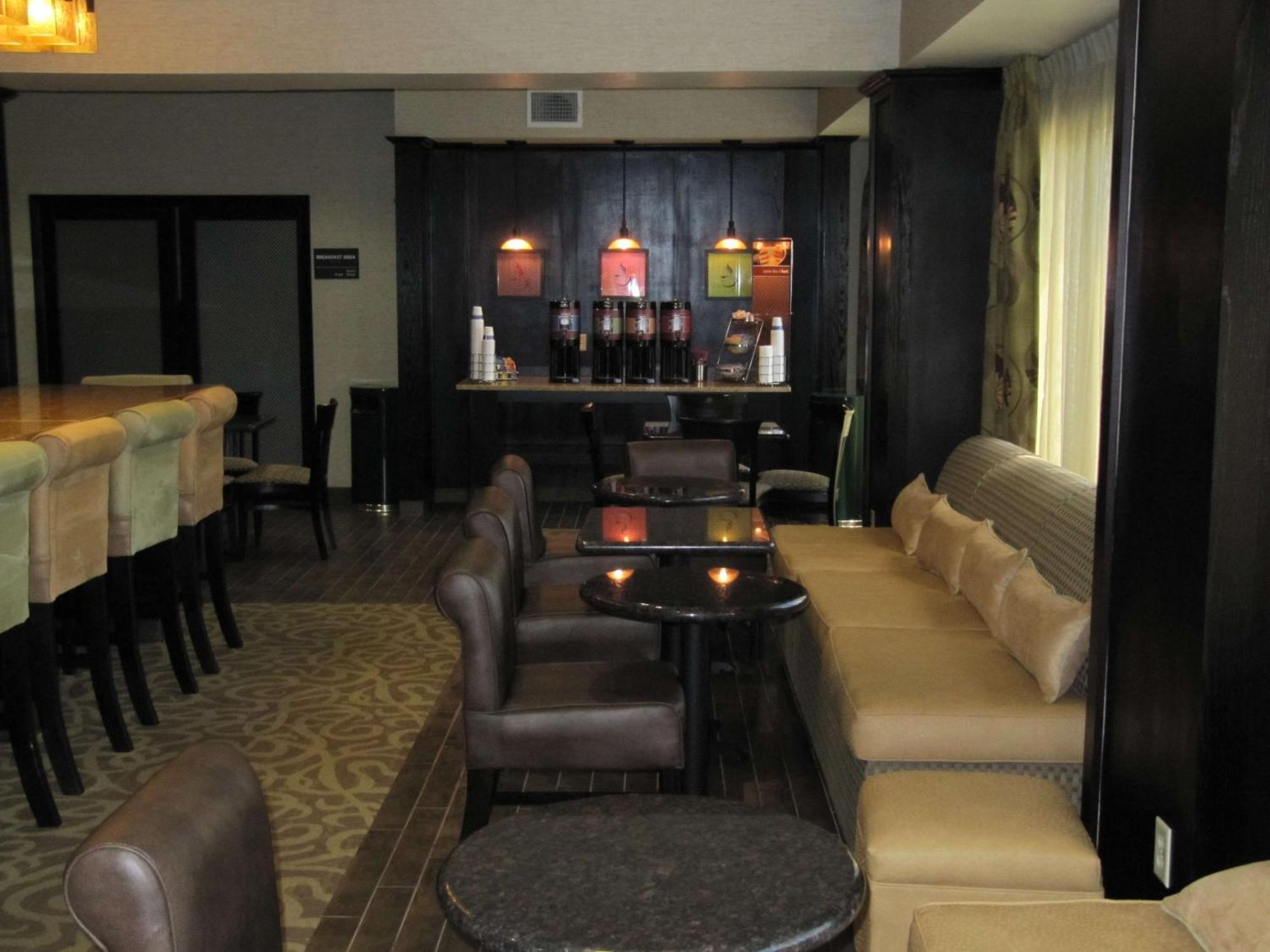 Hampton Inn Lindale/Tyler Екстериор снимка